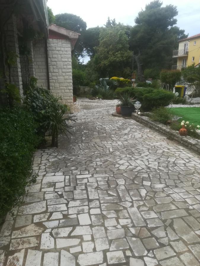 Villa Edward Премантура Екстериор снимка